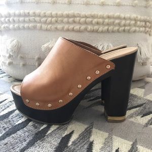 Express Runway Platform Mules